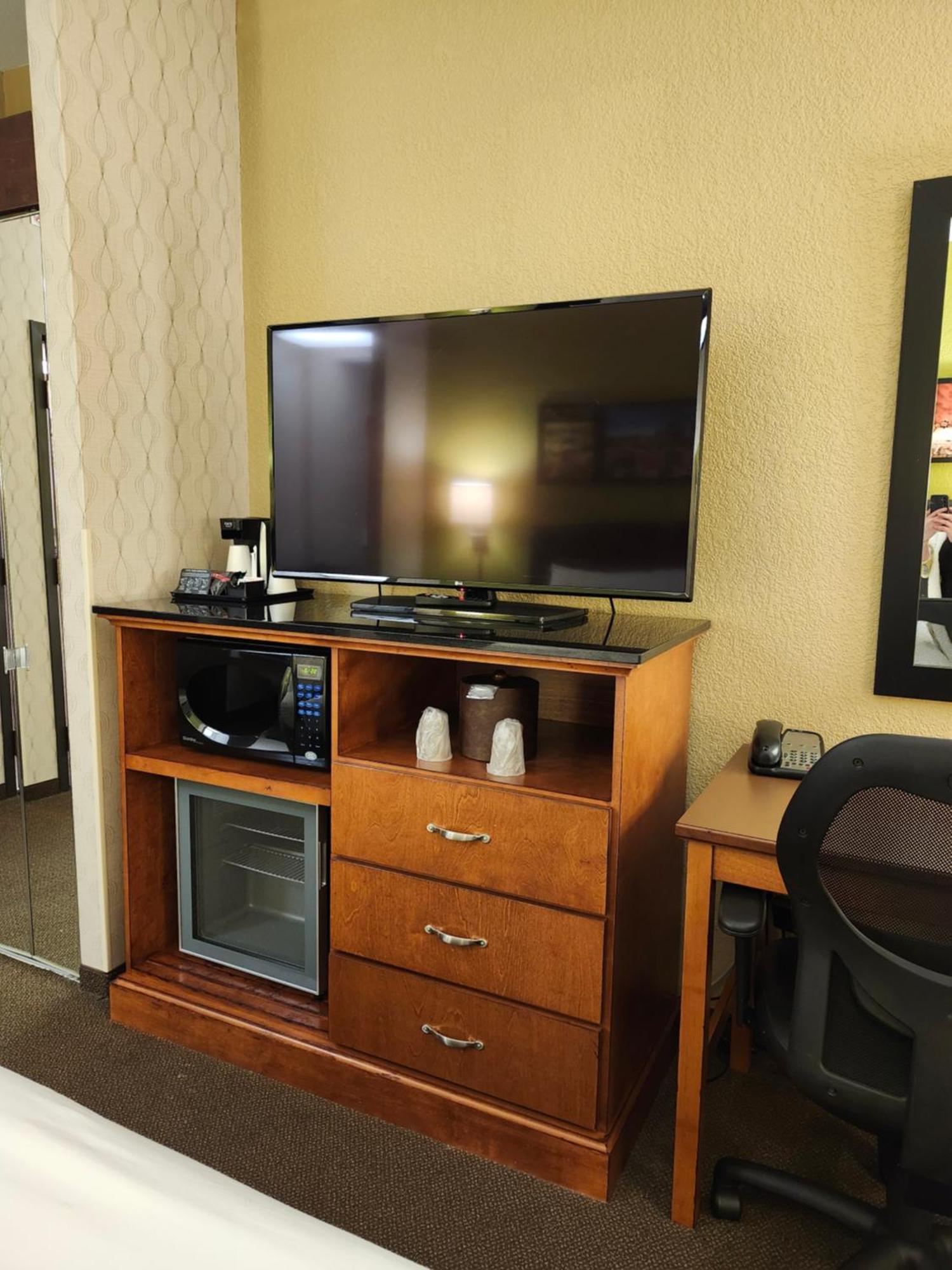 Heritage Inn Suites Houston Sugar Land, Trademark By Wyndham Exterior photo