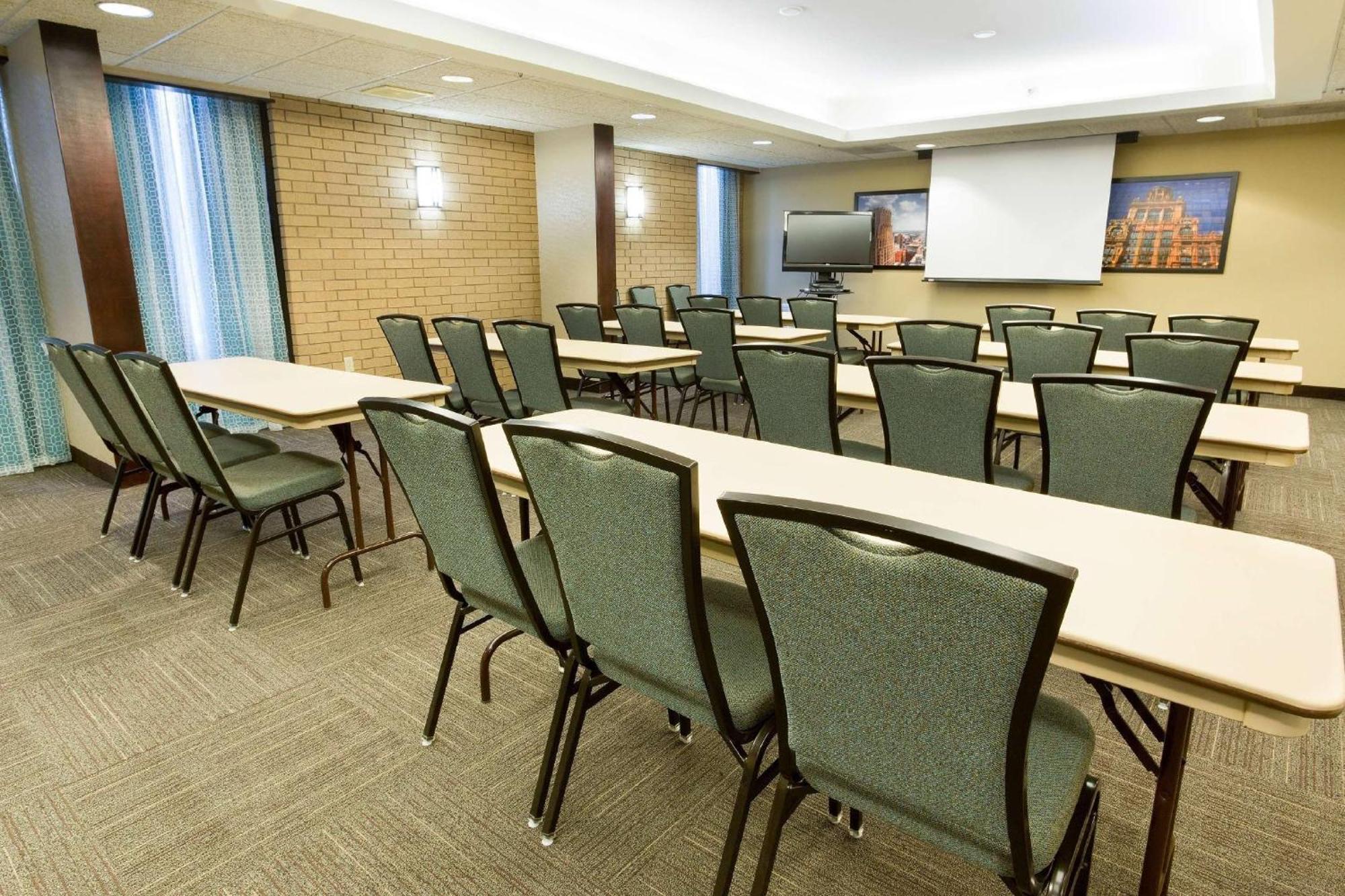 Heritage Inn Suites Houston Sugar Land, Trademark By Wyndham Exterior photo